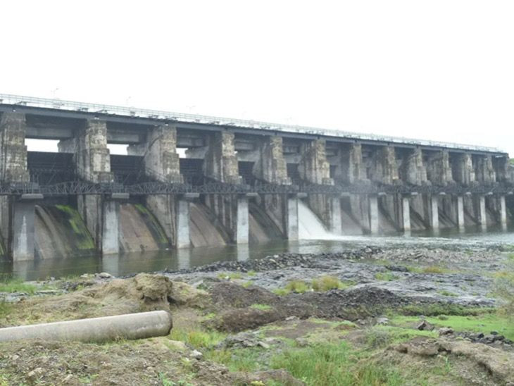 A gate of Nyari 2 Dam was opened.