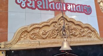 At the mythical Shitla Kund in the center of Junagadh, the sisters offered Puja to Mataji and offered Kuler, Shrifal and Chundadi. | જૂનાગઢ મધ્યમાં આવેલા પૌરાણિક શીતળા કુંડ ખાતે બહેનોએ માતાજીની પૂજા અર્ચના કરી કુલેર, શ્રીફળ અને ચુંદડીની પ્રસાદી ધરી