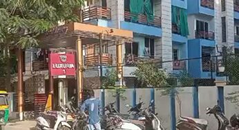 In Ahmedabad, the family reprimanded the youth for a simple matter, jumped to his death from the fifth floor of the flat. | અમદાવાદમાં પરિવારે સામાન્ય બાબતે ઠપકો આપતાં યુવકને માઠુ લાગી આવ્યુ, ફ્લેટનાં પાંચમા માળેથી મોતની છલાંગ લગાવી